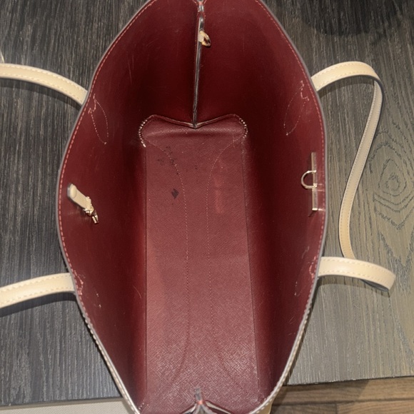 Kate Spade Tote - Picture 3 of 7